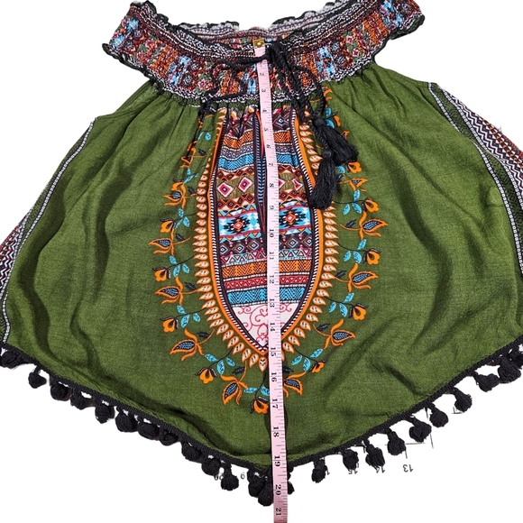 Midnight Sky Juniors Bohemian Style Off The Shoulder Blouse, Green/Multi, Large - Picture 10 of 11